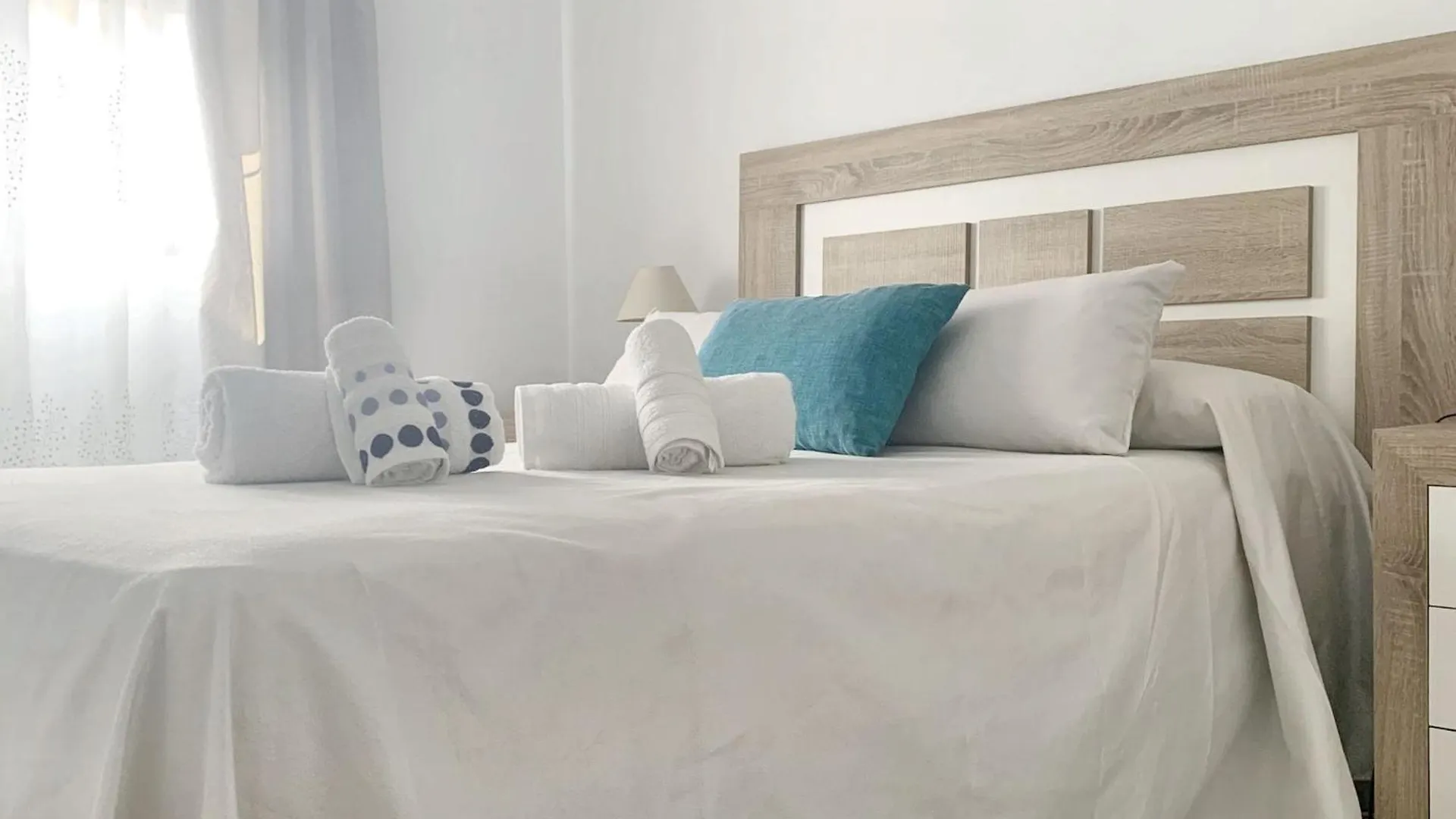 Charming City Centre Apartment In Cordoba With Parking