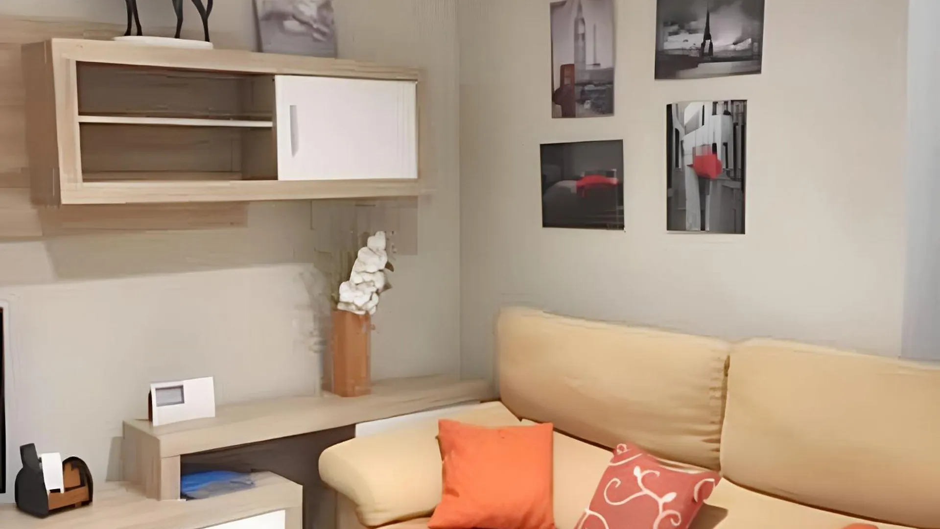 Charming City Centre Apartment In Cordoba With Parking