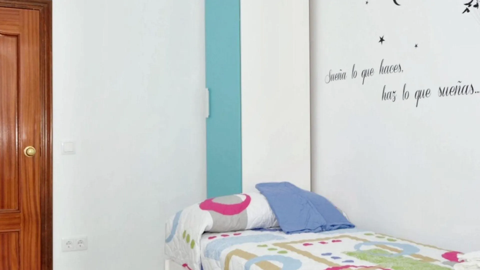 Charming City Centre Apartment In Cordoba With Parking