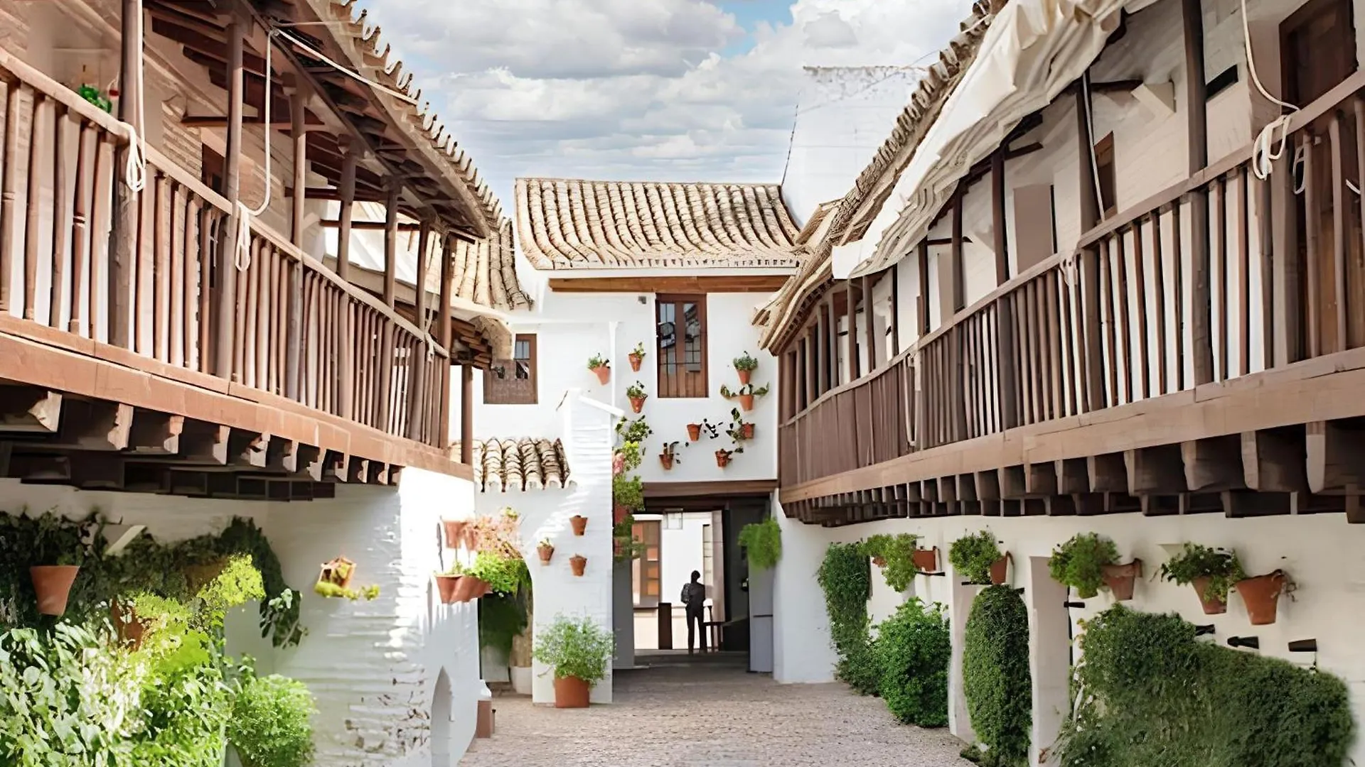 Charming City Centre Apartment In Cordoba With Parking